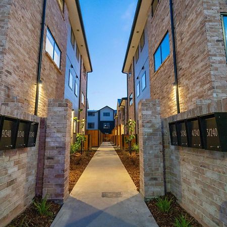 Christchurch Entertainment Hub 2 Bed 2 Bath W Carpark 외부 사진