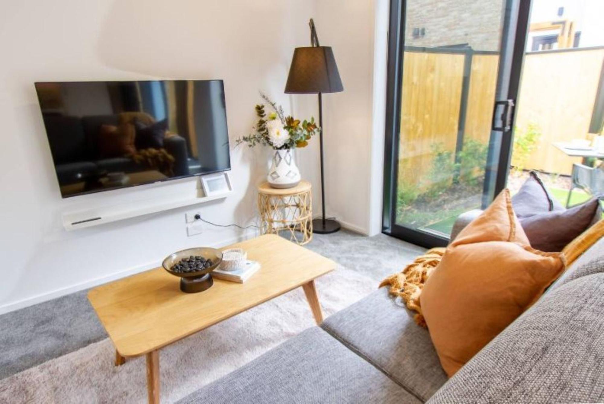 Christchurch Entertainment Hub 2 Bed 2 Bath W Carpark 외부 사진
